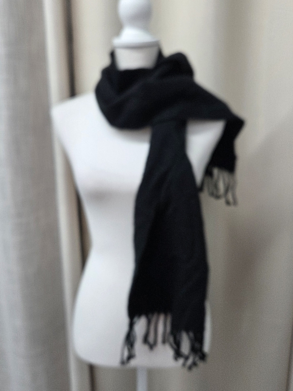 Royal Rossi Black Cashmere Scarf Gothic Romanticism Quiet Luxury Dark Academia